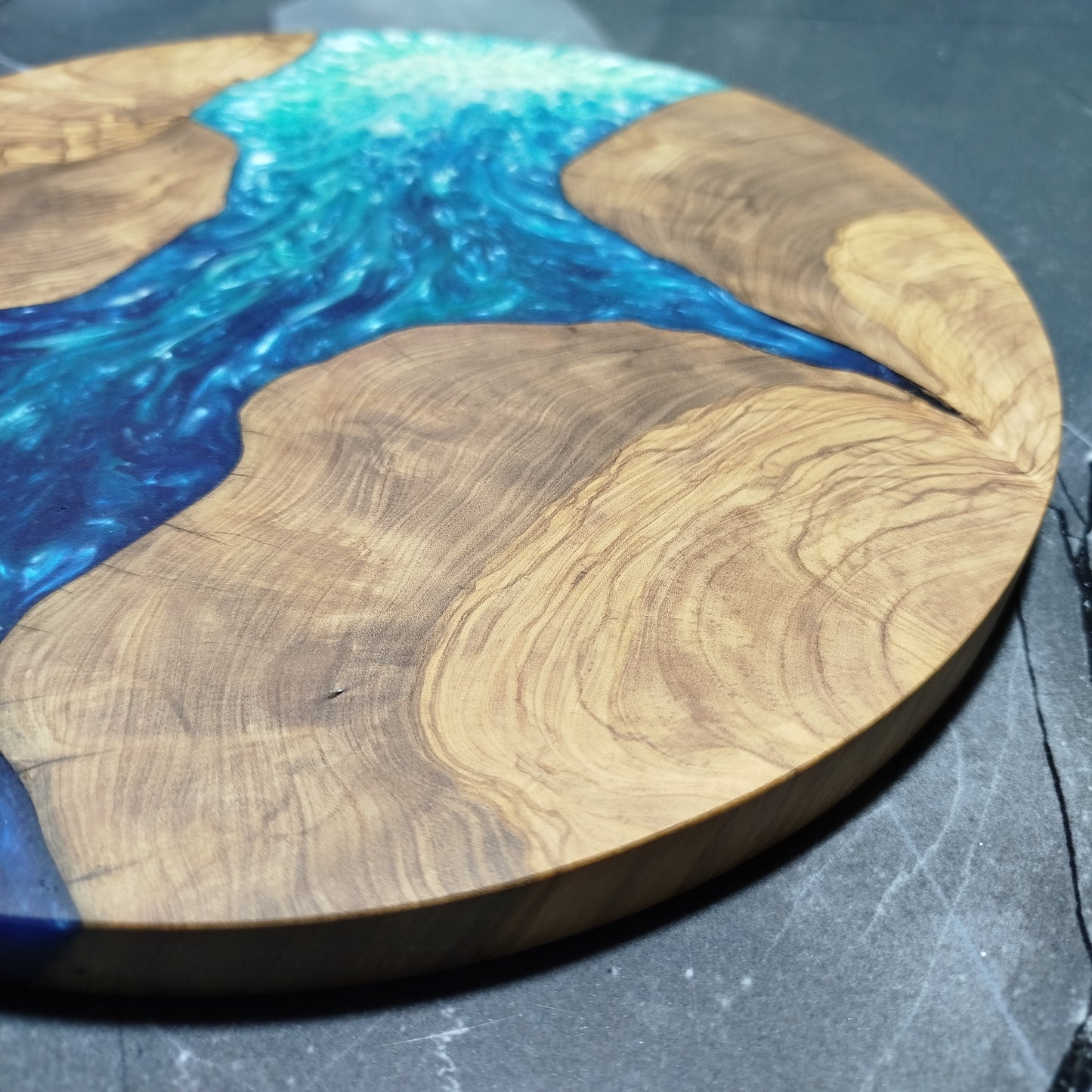 Azure Shore – Handmade Olive Wood & Epoxy Resin Round Serving Board