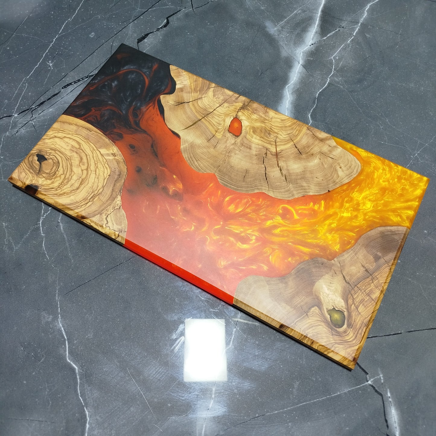 Ember Canyon – Handcrafted Olive Wood and Epoxy Resin Charcuterie Board