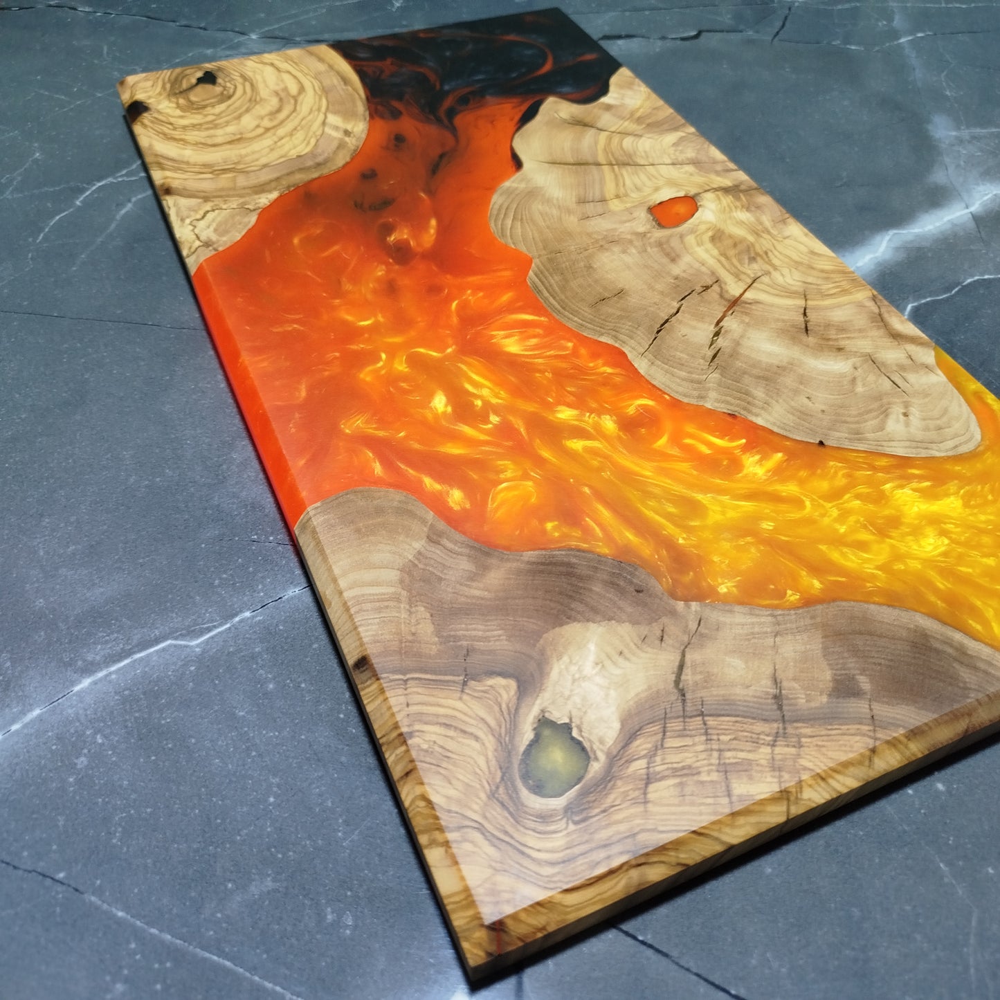 Ember Canyon – Handcrafted Olive Wood and Epoxy Resin Charcuterie Board