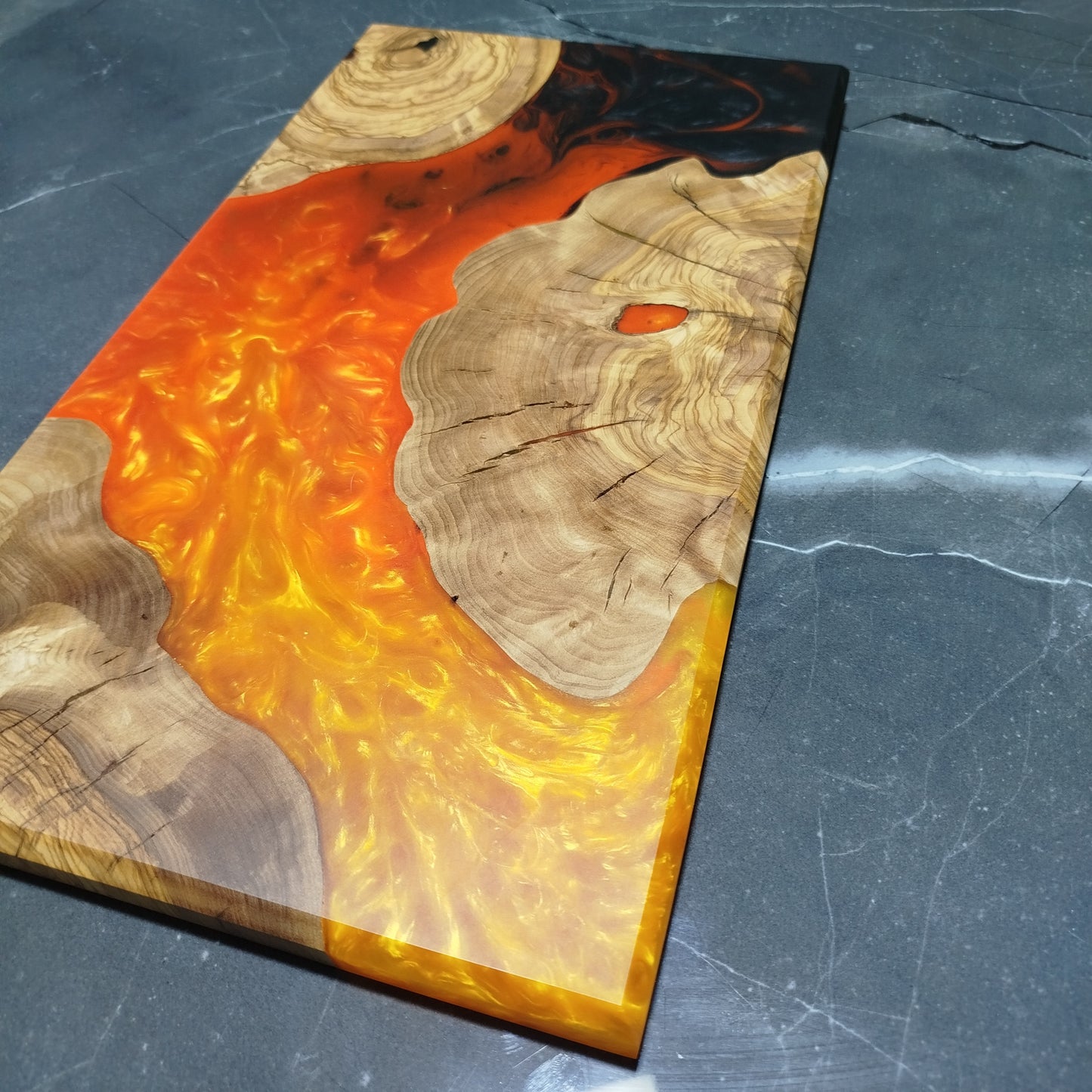 Ember Canyon – Handcrafted Olive Wood and Epoxy Resin Charcuterie Board