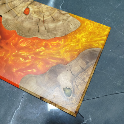 Ember Canyon – Handcrafted Olive Wood and Epoxy Resin Charcuterie Board