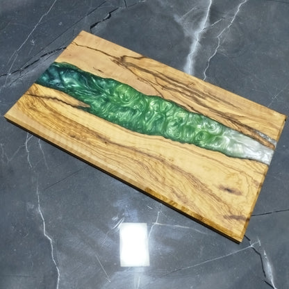 Emerald River – Handcrafted Olive Wood and Epoxy Resin Charcuterie Board