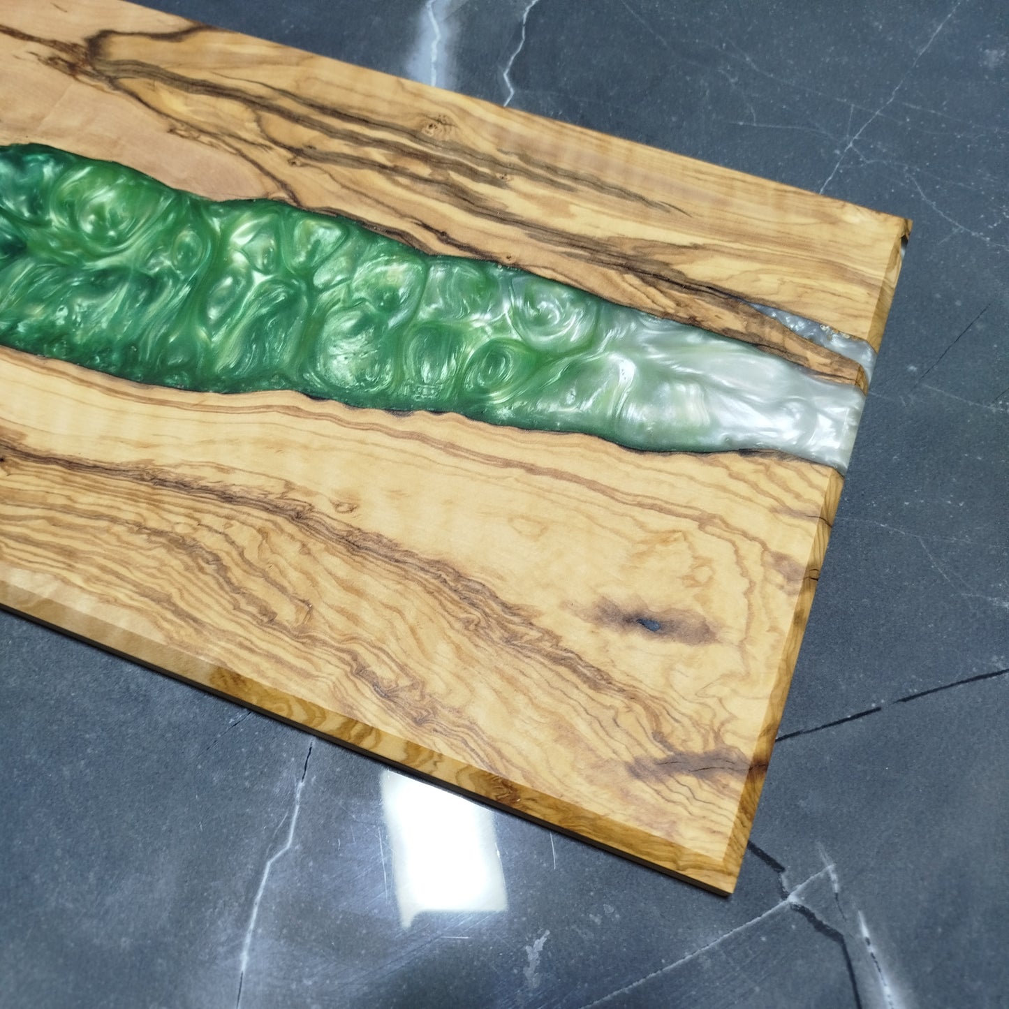 Emerald River – Handcrafted Olive Wood and Epoxy Resin Charcuterie Board