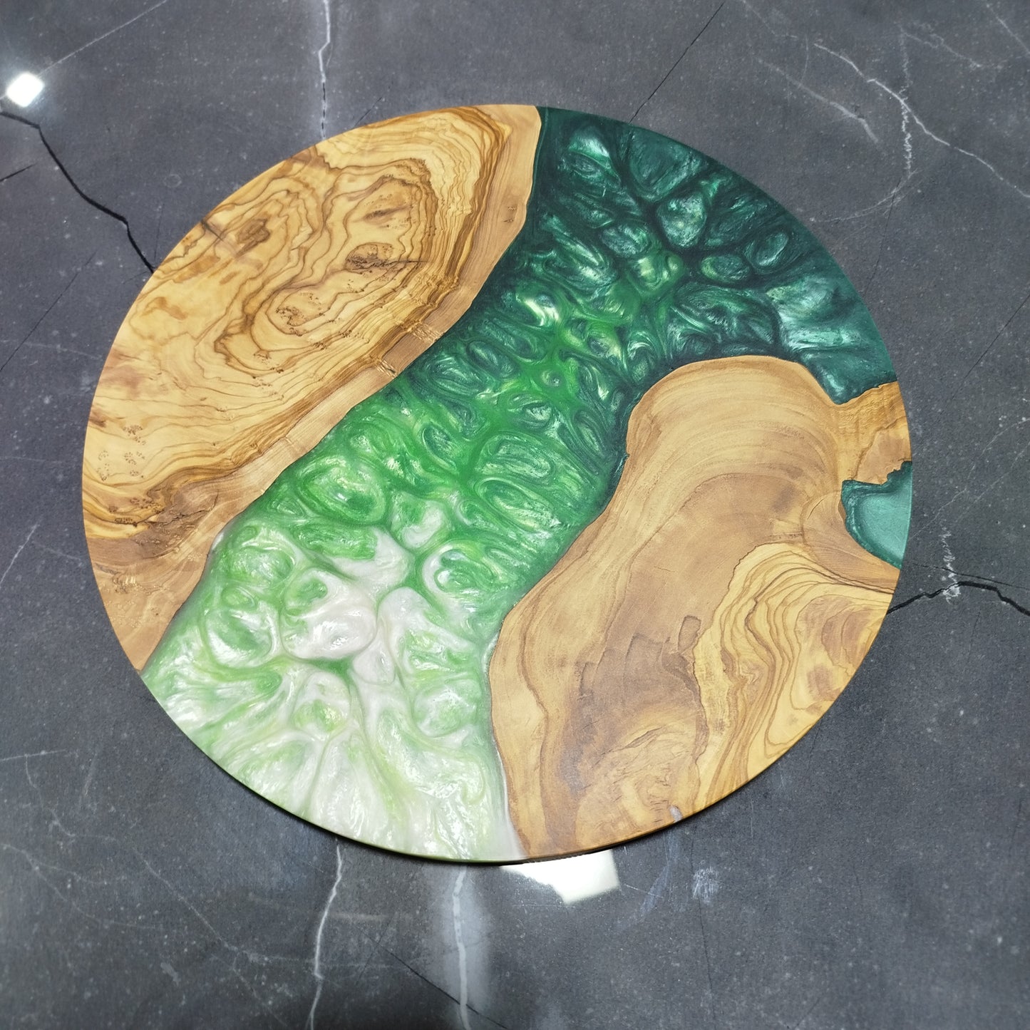 Emerald Veil – Handmade Olive Wood & Epoxy Resin Round Serving Board