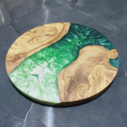 Emerald Veil – Handmade Olive Wood & Epoxy Resin Round Serving Board