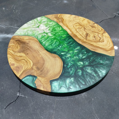 Emerald Veil – Handmade Olive Wood & Epoxy Resin Round Serving Board