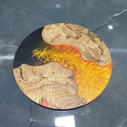 Golden Inferno – Handmade Olive Wood & Epoxy Resin Round Serving Board