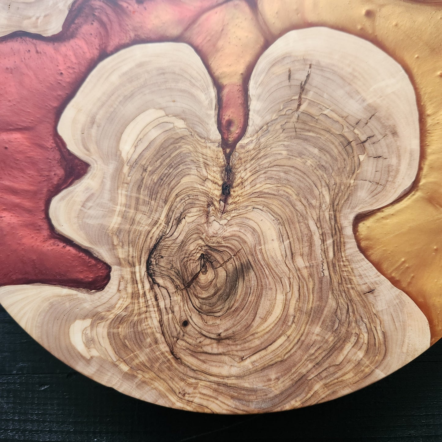 Ember Flow – Handmade Olive Wood & Epoxy Resin Round Serving Board