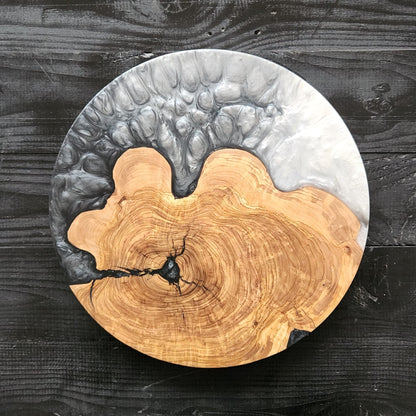 Graphite Eclipse – Handmade Olive Wood & Epoxy Resin Round Serving Board