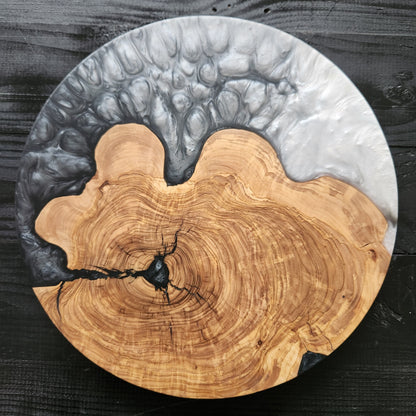 Graphite Eclipse – Handmade Olive Wood & Epoxy Resin Round Serving Board
