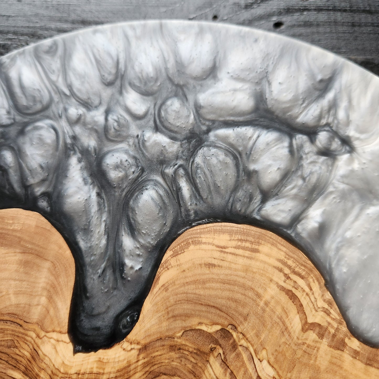 Graphite Eclipse – Handmade Olive Wood & Epoxy Resin Round Serving Board