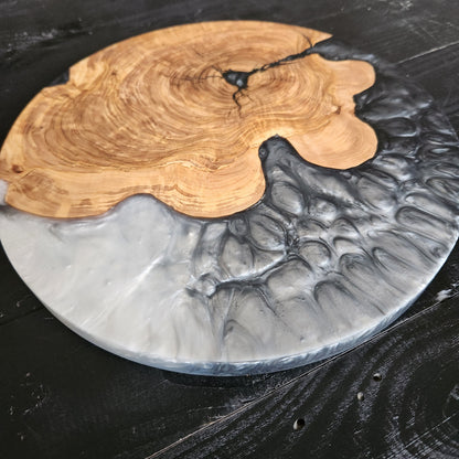 Graphite Eclipse – Handmade Olive Wood & Epoxy Resin Round Serving Board