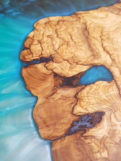 Ocean Rift – Olive Wood & Epoxy Resin Charcuterie Board