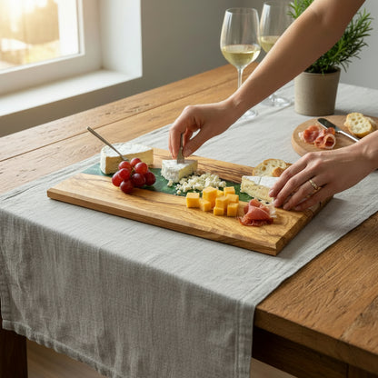 Emerald Vein – Handcrafted Olive Wood and Epoxy Resin Charcuterie Board